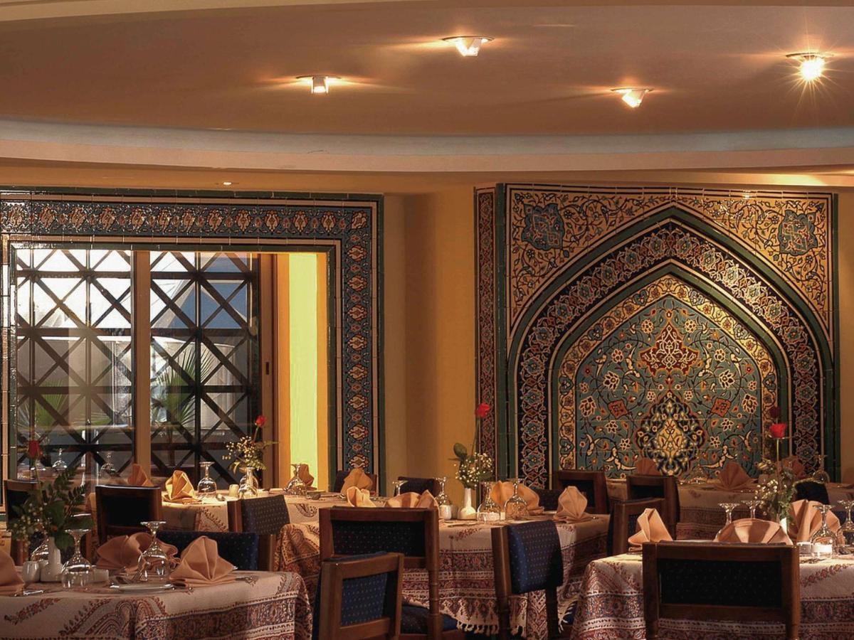 فندق المدينة موڤنبيك المدينة المنورة المظهر الخارجي الصورة